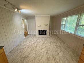 2630 Farmbrook Rd in Winston-Salem, NC - Building Photo - Building Photo