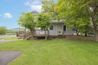 42 Park Ave-Unit -1B in Suffern, NY - Building Photo - Building Photo