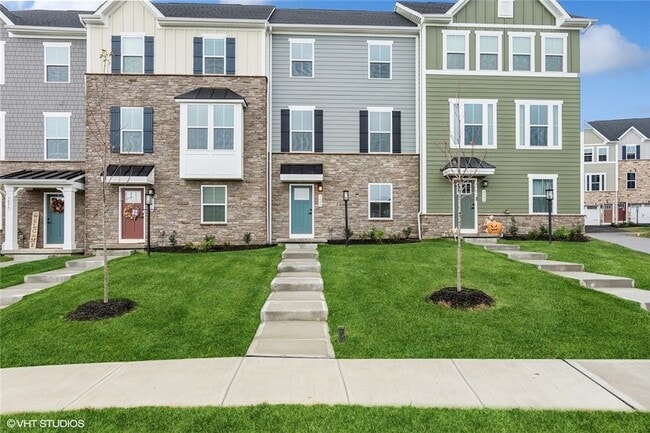 property at 5040 Spruce Rd