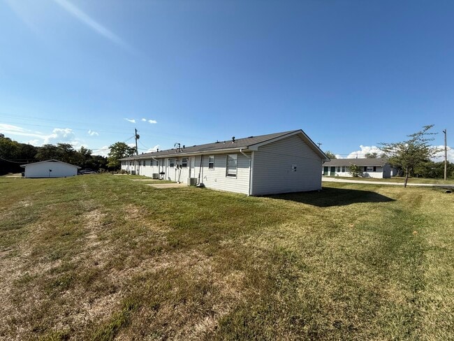7313 N Moberly Dr in Columbia, MO - Building Photo - Building Photo