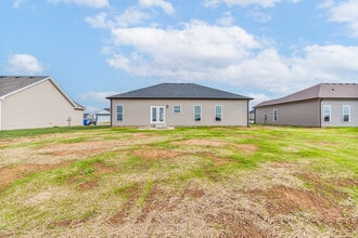 611 Victoria Wy in Franklin, KY - Building Photo - Building Photo