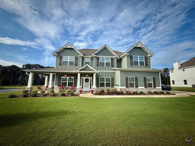 property at 404 Bella Notte Cir