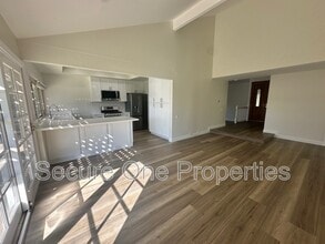 2738 W Appalachian Ct in Westlake Village, CA - Building Photo - Building Photo