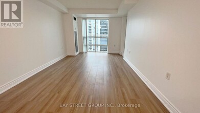 1701-1726 OLIVE Ave in Toronto, ON - Building Photo - Building Photo