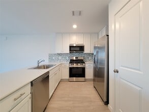 1603 Windrose Bnd in Angleton, TX - Building Photo - Building Photo