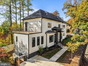 4246 15th St N in Arlington, VA - Building Photo - Building Photo