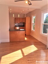 384 Washington St, Unit 1 in Cambridge, MA - Building Photo - Building Photo