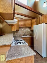 11 North Ln in Orinda, CA - Building Photo - Building Photo