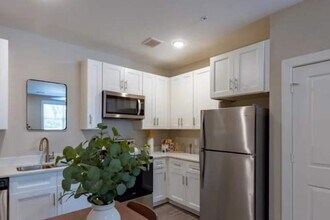 1620 Oak Tree Dr in Houston, TX - Building Photo - Building Photo