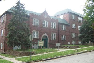 The Green Lodge in Omaha, NE - Building Photo - Building Photo