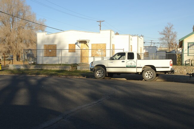 323 N 4th Ave in Yakima, WA - Building Photo - Building Photo