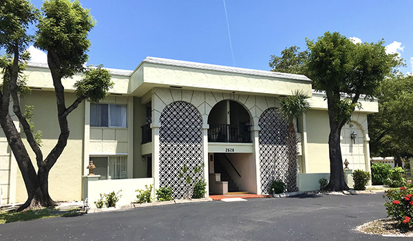 Stonecrest Apartments in Ft. Myers, FL - Building Photo