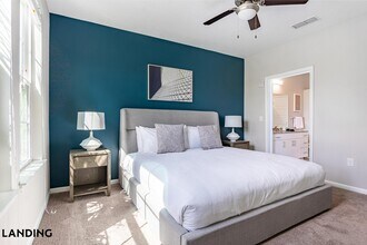 2300 Tapestry Park Dr, Unit 2250-202 in Land O Lakes, FL - Building Photo - Building Photo