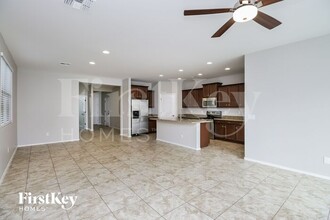 1732 W Desert Spring Way in San Tan Valley, AZ - Building Photo - Building Photo