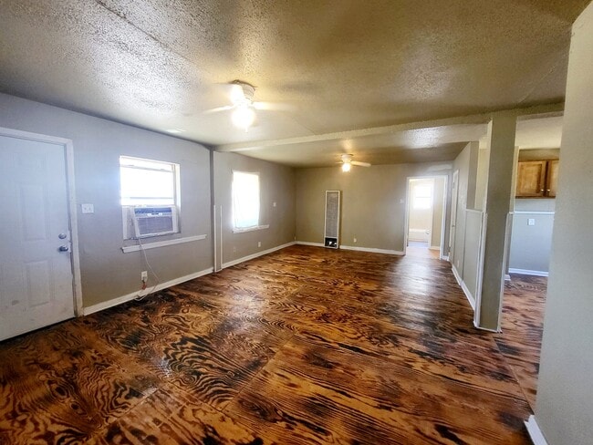 1513 Sycamore St in Big Spring, TX - Building Photo - Building Photo