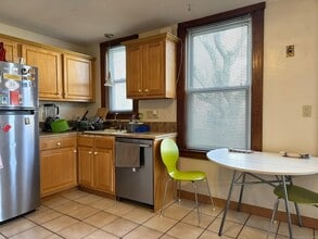 32 Dayton St in New Haven, CT - Building Photo - Building Photo