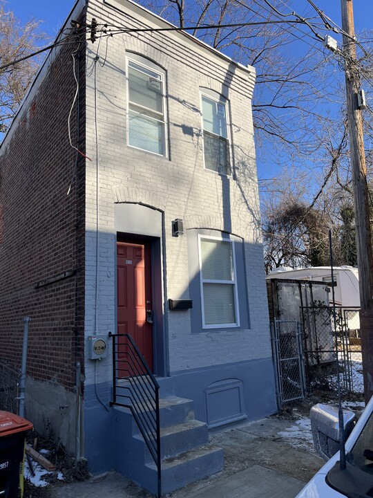 830 Mary St in Chester, PA - Building Photo