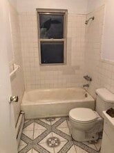 42 Purser Pl in Yonkers, NY - Building Photo - Building Photo