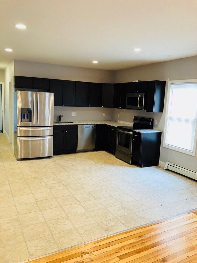 86 May St, Unit 3
