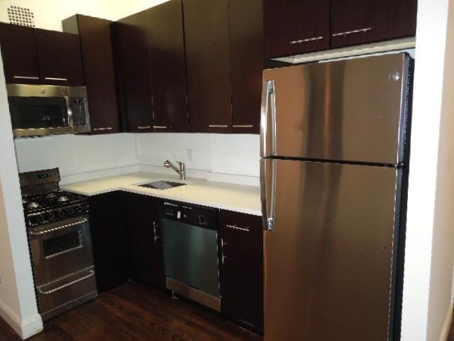 76 W 85th St in New York, NY - Building Photo - Building Photo