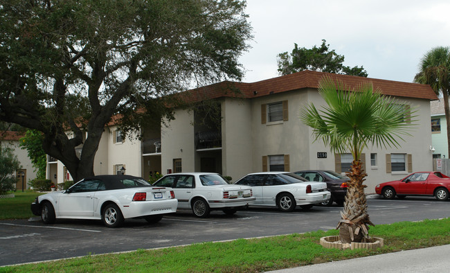 Chateau de Ville in South Daytona, FL - Building Photo - Building Photo