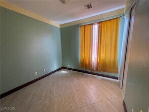 306 Winery Ridge St in Las Vegas, NV - Foto de edificio - Building Photo
