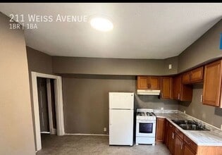 211 Weiss Ave in St. Louis, MO - Building Photo - Building Photo