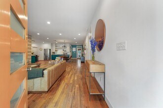 2708 Kennedy St in Houston, TX - Building Photo - Building Photo