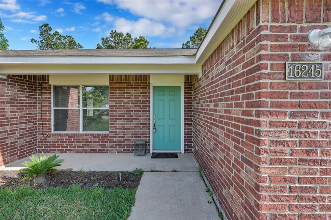 property at 16245 Sun View Ln