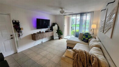 12166 St.Andrews Pl in Miramar, FL - Building Photo - Building Photo