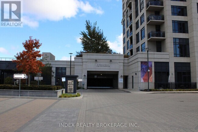 6 Eva Rd in Toronto, ON - Building Photo - Building Photo