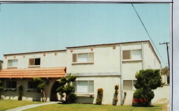 6419 Whippoorwill St in Ventura, CA - Foto de edificio - Building Photo