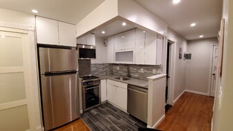 1628 2nd Ave in New York, NY - Building Photo