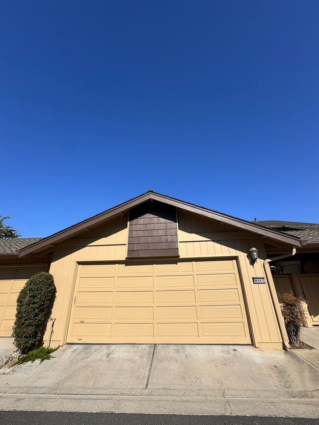 property at 1844 Cherokee Dr