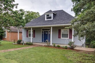 5106 Indiana Ave in Nashville, TN - Building Photo - Building Photo