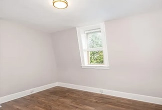 460 Dayton St in Cincinnati, OH - Foto de edificio - Building Photo