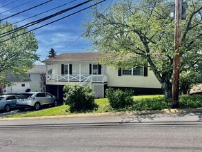 736 Dayton St in Morgantown, WV - Building Photo - Building Photo