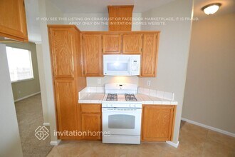 5523 Adobe Spring Way, Unit 328 in Elk Grove, CA - Building Photo - Building Photo