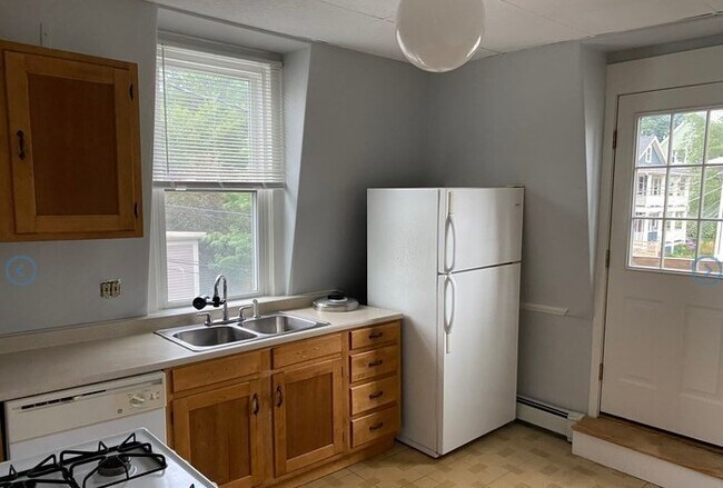 403 Putnam Ave-Unit -2 in Cambridge, MA - Foto de edificio - Building Photo