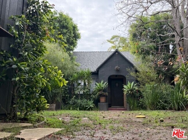 2506 28th St in Santa Monica, CA - Building Photo - Building Photo