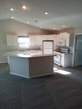 3200 New Hampshire Dr in Charlotte, NC - Building Photo - Building Photo