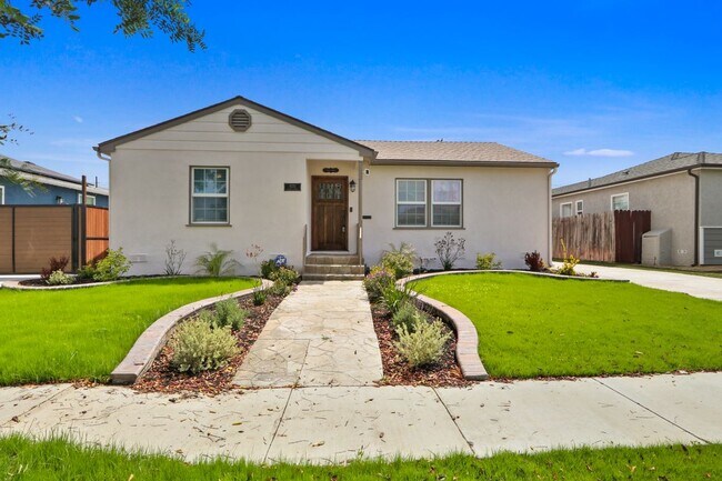 4232 Walnut in Long Beach, CA - Foto de edificio - Building Photo