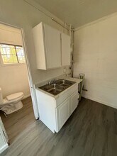 975 Sparks St SW in Atlanta, GA - Building Photo - Building Photo