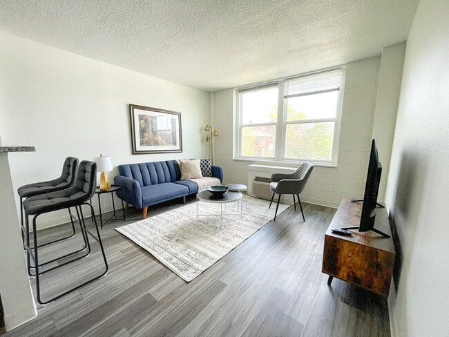 2516 Highland Ave in Cincinnati, OH - Building Photo - Building Photo