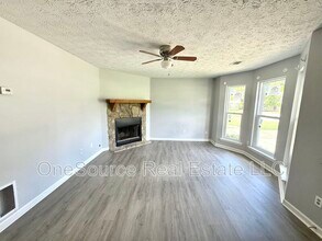 3626 N Hopkins Ct in Powder Springs, GA - Building Photo - Building Photo