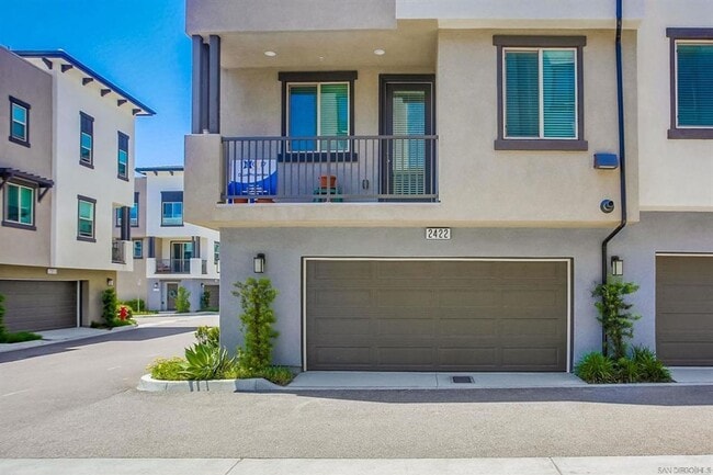 2422 Verano Wy. in Vista, CA - Building Photo - Building Photo