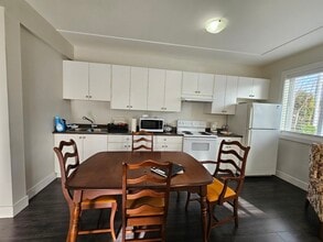 9245 Hazel St in Chilliwack, BC - Building Photo - Building Photo