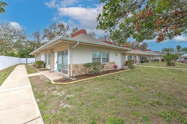 4313 Tahitian Gardens Cir