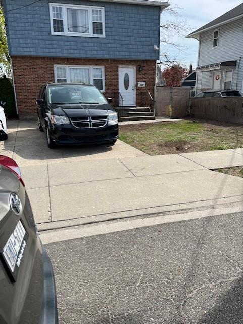139 E Marie St