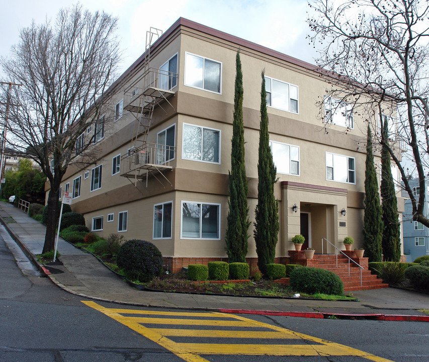 1012 Mission Ave in San Rafael, CA - Foto de edificio